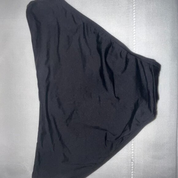 Sea Level Australia Eco Essentials Mid Bikini Pant in Black Size 8 - Picture 4 of 5